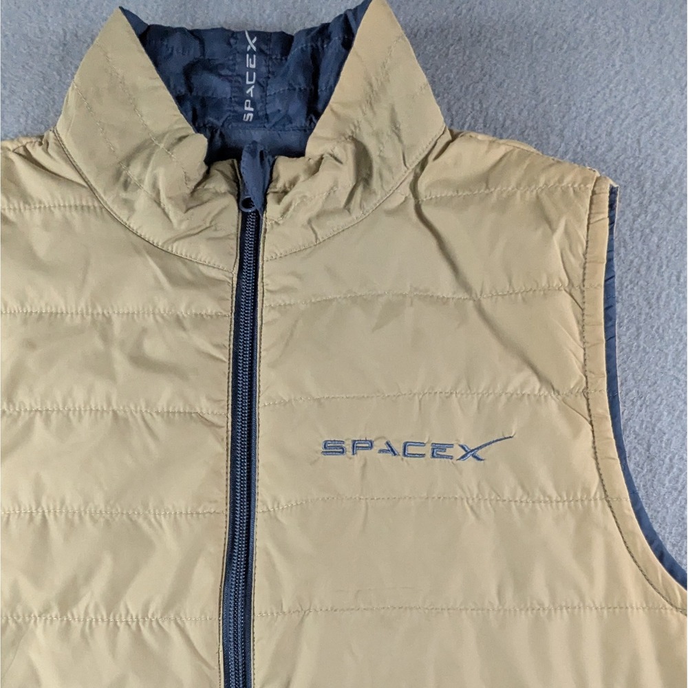 SpaceX Puffer Vest Mens Large Tan Navy Blue Reversible Quilted Full Zip Jacket